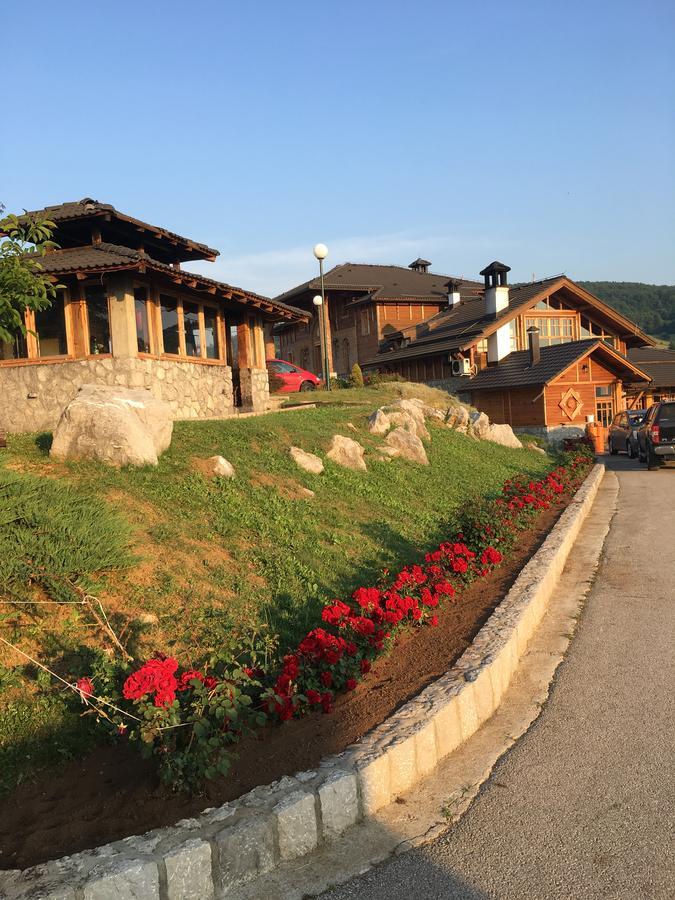 Nacionalna Kuca Bajo Mackat Villa Dış mekan fotoğraf